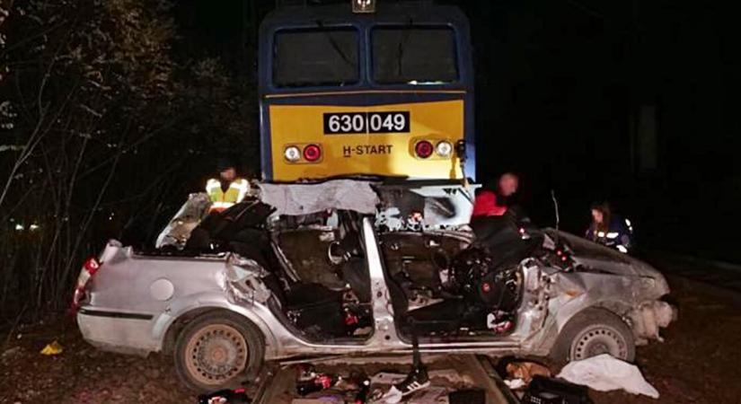 Szörnyű baleset történt: 5 ember életét vesztette