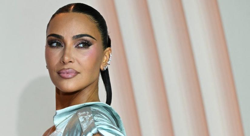 „Miattad buktam meg!” – Kim Kardashian a ChatGPT-t hibáztatja, amiért nem ment át a vizsgáin