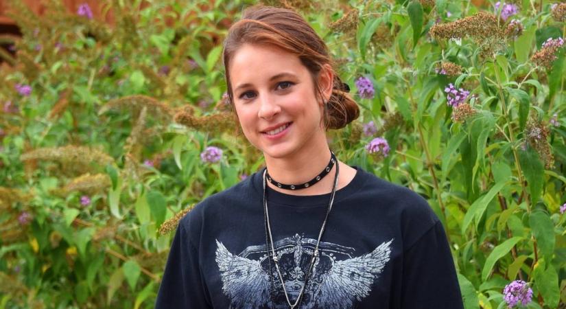 Sztrókot kapott a Nemzeti Színház 26 éves színésznője, a jobb oldala teljesen lebénult