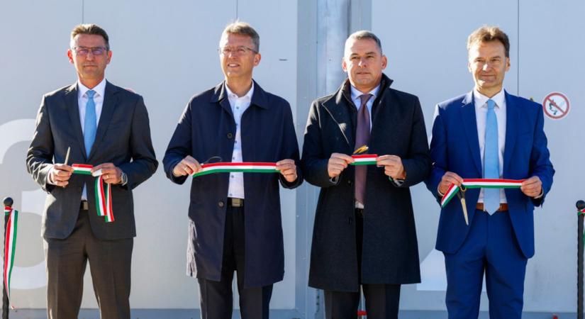 Zöld innováció a felsőoktatásban: új bioüzemmel bővült a MATE