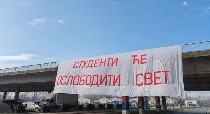 A szerbiai egyetemista mozgalom az ellenállás globális modellje lehet