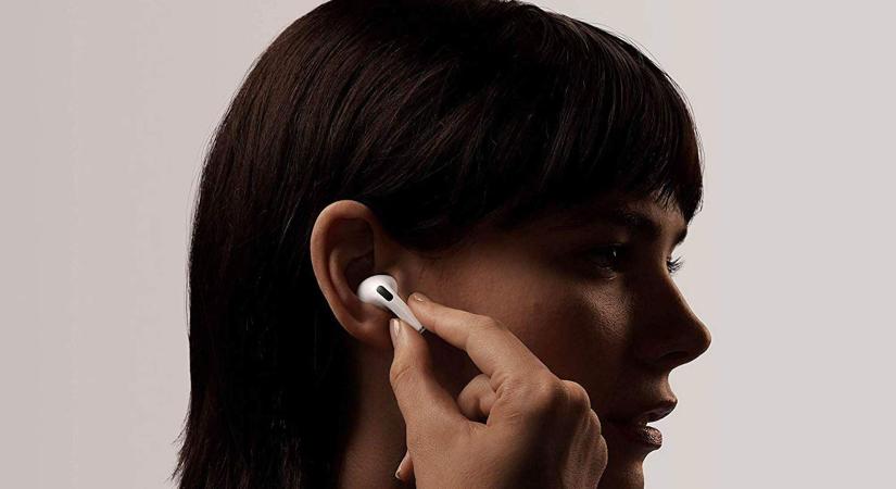 Decemberben az EU-ban is elérhető lesz az AirPods valós idejű fordítása
