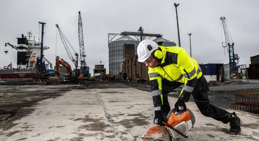 Hogyan védenek a munkavédelmi bakancsok a téli munka kihívásaival szemben?