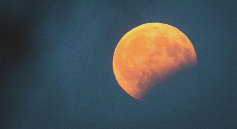 Ma látható az év legmegdöbbentőbb égi jelensége, jön a Hód Hold – tudod, miért nevezik így?