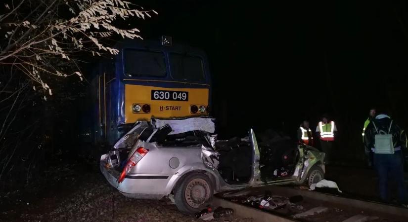 Gyászol a környék, kiderült, kik haltak meg az újszászi vonalon történt vonatbalesetben