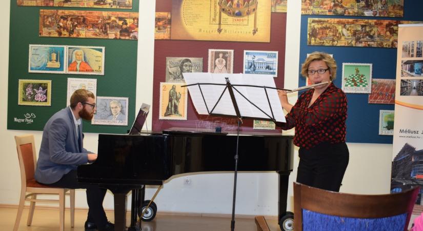 Hangversenyre készülnek a debreceni művészeti iskola tanárai