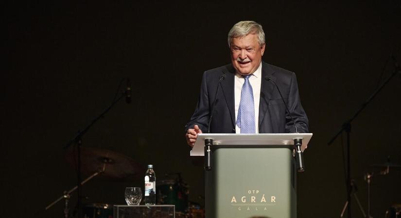 Csányi Sándor: történelmi nap a mai