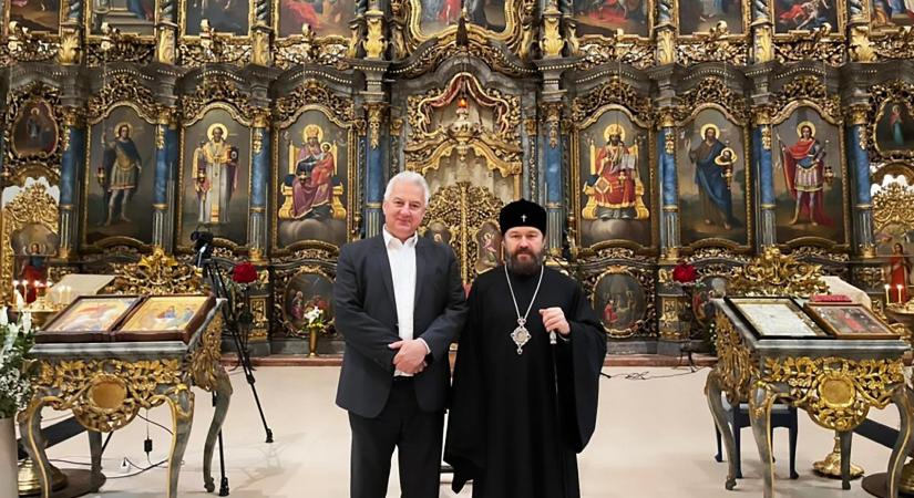 Hilarion volt asszisztense azt állítja, a metropolita rendszeresen lobbizott Semjén Zsoltnál Kirill pátriárka érdekében