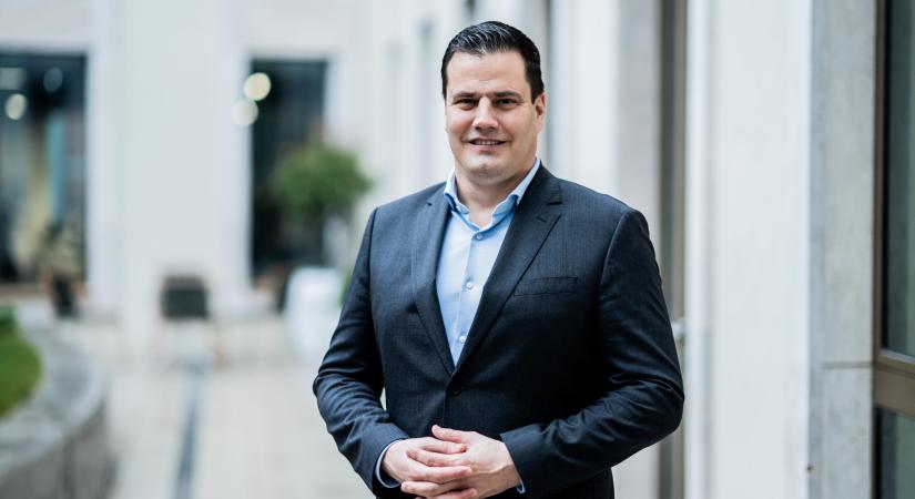 Végre jöhet a tömeges és tartós rezsicsökkentés  Hasítanak az ingyenes szigetelési programok