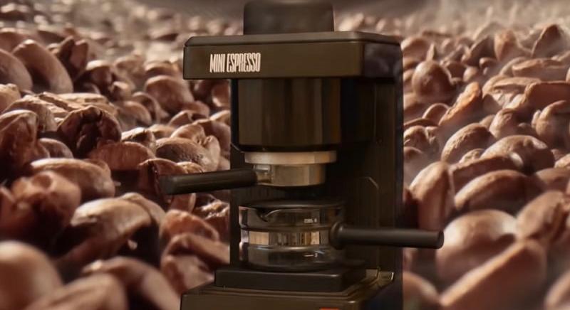 Ez kávéfőző: 40 éve ugyanolyan a Szarvasi MiniEspresso – most filmen is bemutatják