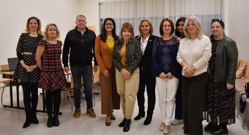 Ebben a debreceni iskolában indul először Az ölelés ereje lelki prevenciós program