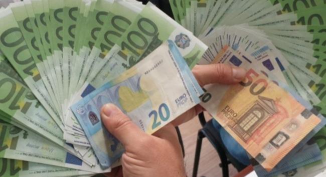 Nyolcezer eurót hamisított két borsodi férfi