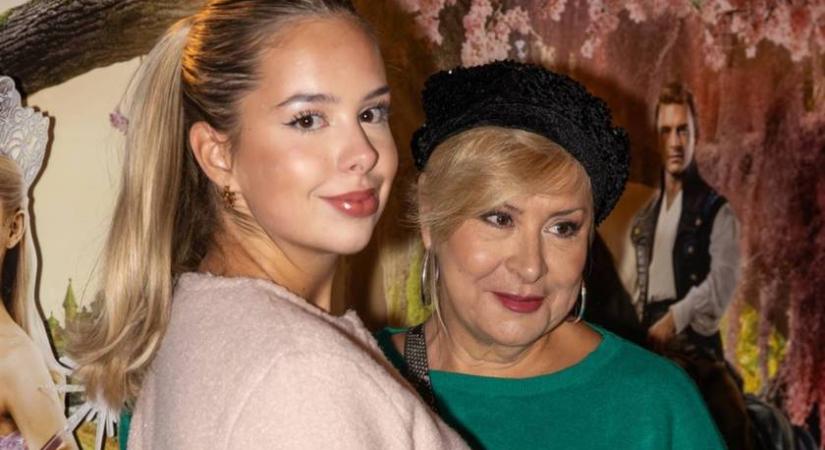 Szulák Andrea 18 éves lánya selyemszettben gyönyörű volt a színházban: Rozina kiragyog a tömegből