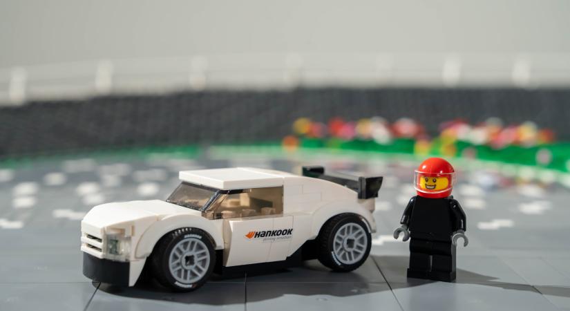 Miniatűr csoda: A Hankook legmodernebb tesztpályája LEGO-ban újraépítve