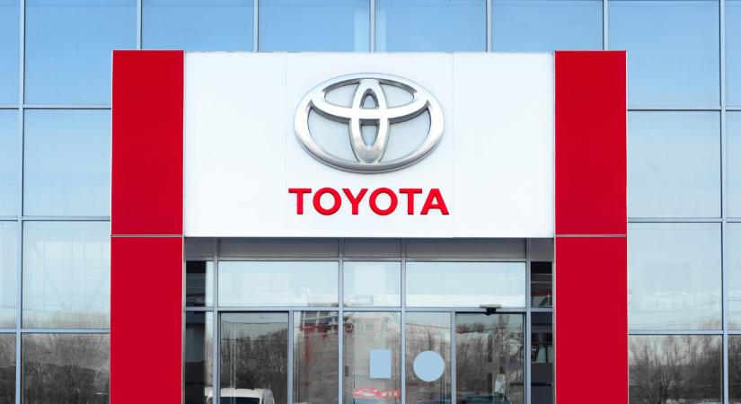Rendkívüli közleményt adott ki a Toyota: rengeteg autót érint a bejelentés, erről jobb tudni