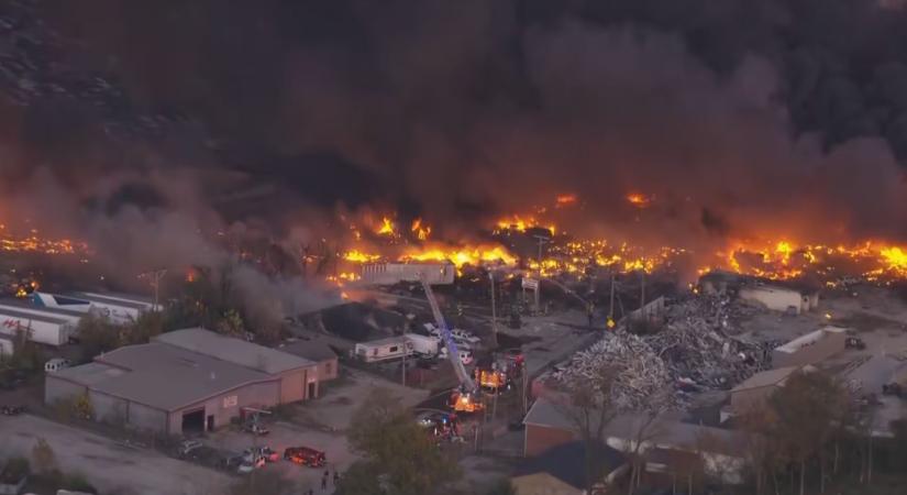 Hatalmas káosz: lezuhant egy repülőgép