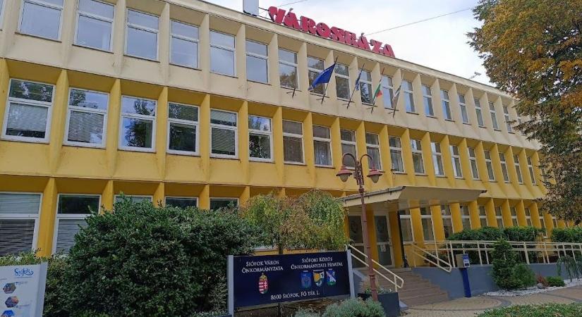 Újabb vita a városi cég körül Siófokon – nem tudták átadni a vizsgálathoz kért iratokat...