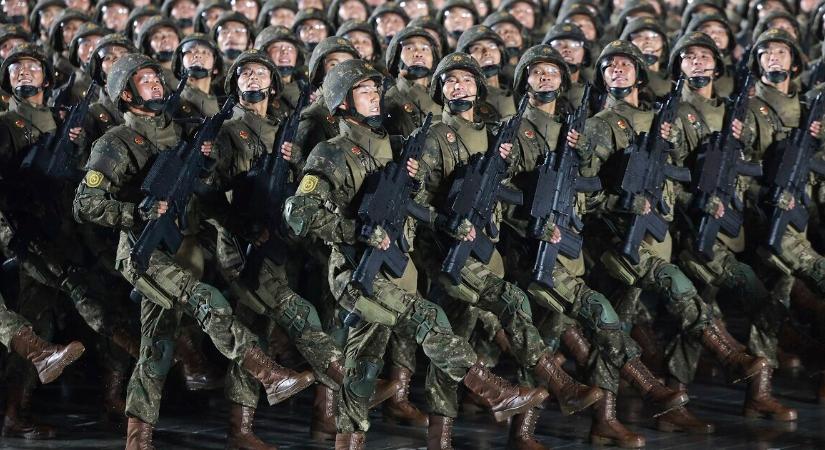 Félelmetes manőverre készül Észak-Korea, már csak a parancsot várják