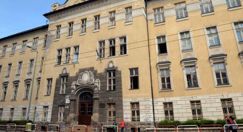 Változás a Duna utcai gimnázium élén – távozik az igazgató, az iskola a helyén marad