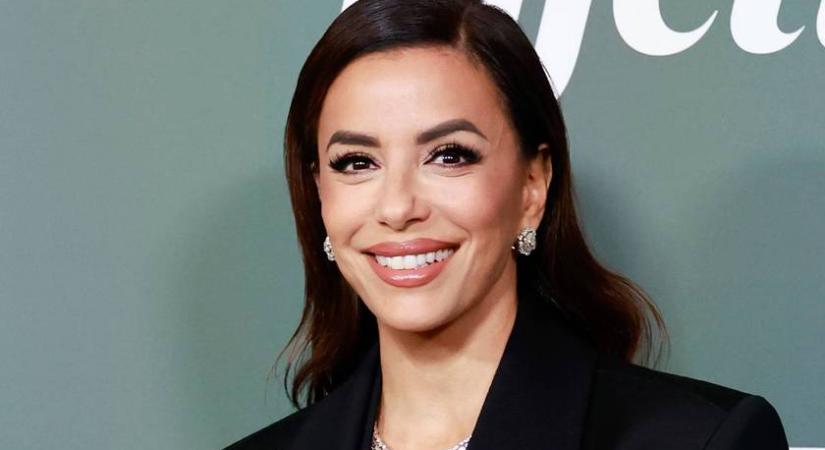 Eva Longoria ritkán látott már ilyen nagy: Santiago az anyja vonásait örökölte