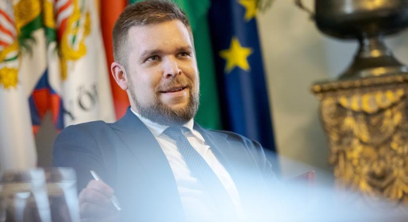 Pintér Bence vitára hívta Orbán Viktort és Magyar Pétert