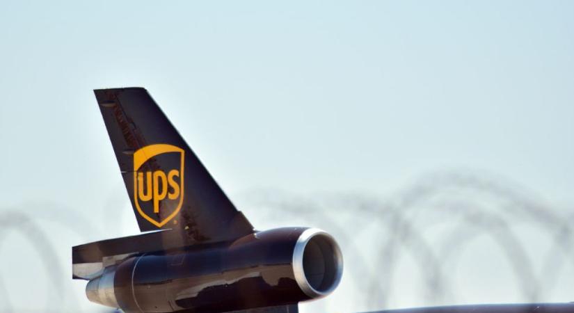 Tűzgolyóként csapódott a földbe egy repülő