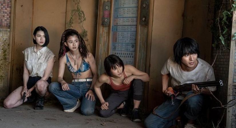 Alice Határországban: Túlélni egy másik világban - Játék az életért, ahol a tét te magad vagy (kritika)