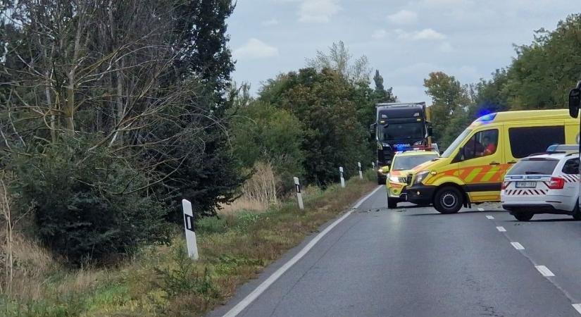 Komoly baleset történt Szentlőrincen – mentők és tűzoltók a helyszínen!