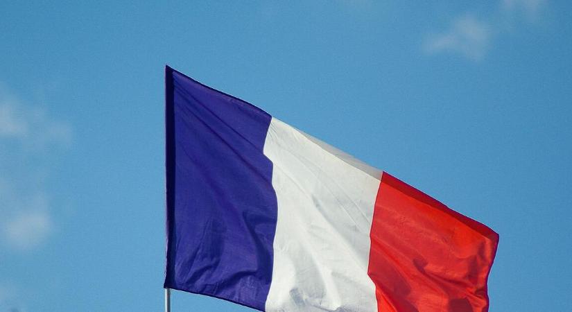 Járókelők közé hajtott egy autó – támadás történt Franciaországban