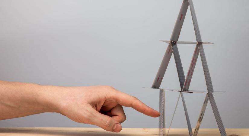 Az összeomlás elkerülhetetlen: a patologikus hazudozó portréja