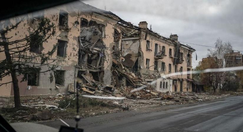 Kreml: az összeomlás szélén táncolnak az ukrán erők Kupjanszknál és Pokrovszknál