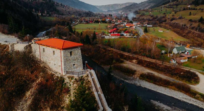 Húsz évnyi küzdelem ért véget – Megújult a gyimesbükki Rákóczi-vár