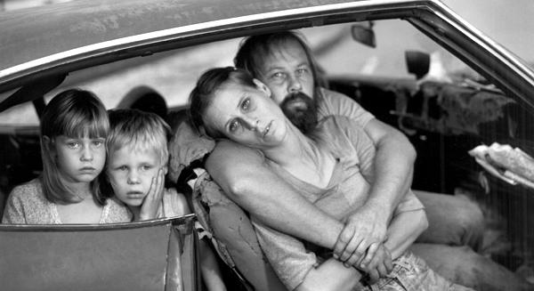 Hajléktalan szexmunkások és őrült nők intim pillanatai