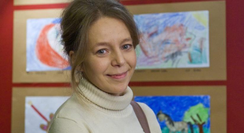 Bartos Erika kapja a Magyar Gyermekkultúra Mestere díjat