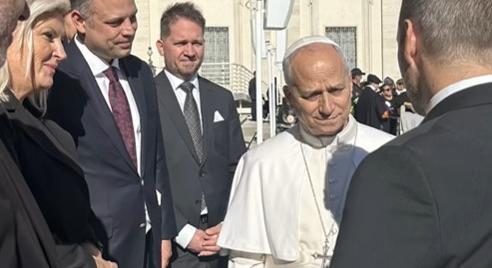 A Szentatya megáldotta a Hungary Helps Programot!