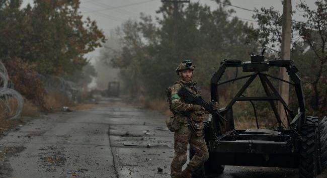 Pokrovszk nincs bekerítve, az ukrán fegyveres erők tartják a várost, és ellentámadást hajtanak végre – vezérkar