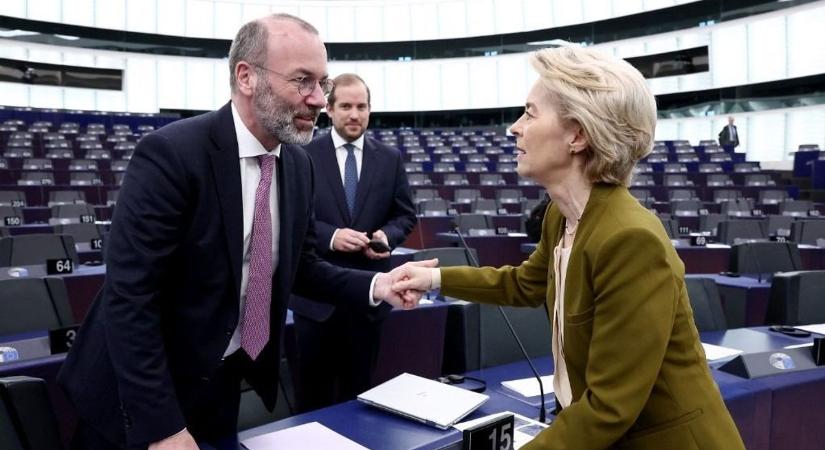 Szorul a hurok Von der Leyen nyakán – már a saját pártcsaládja is fojtogatja