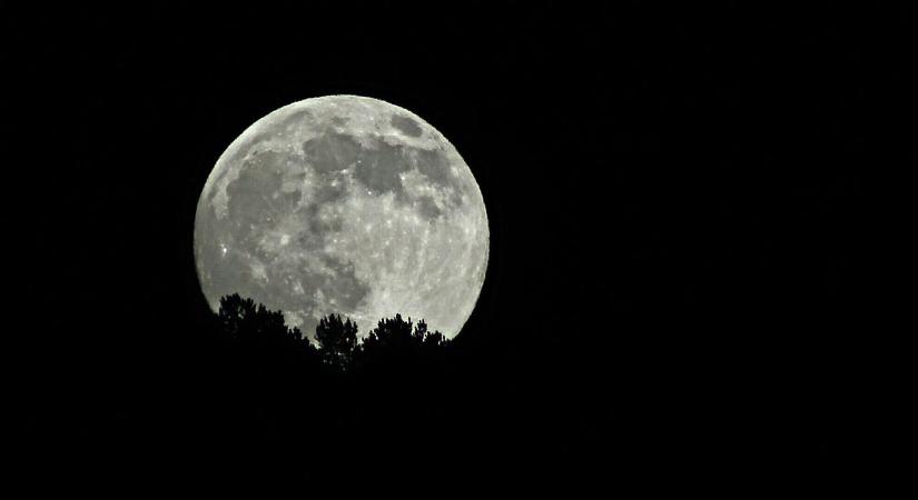 Jön az év legnagyobb teliholdja