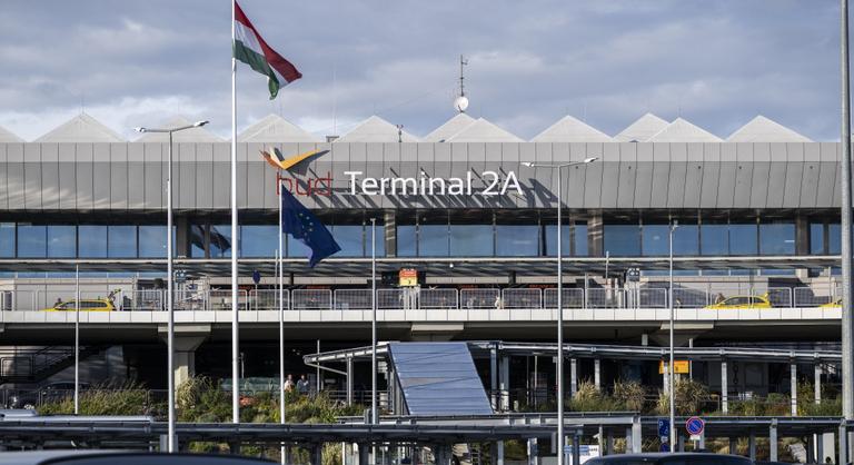 Zivatarok, szélvihar, villámok – azonnal lépniük kellett a magyar légiforgalmi irányítóknak