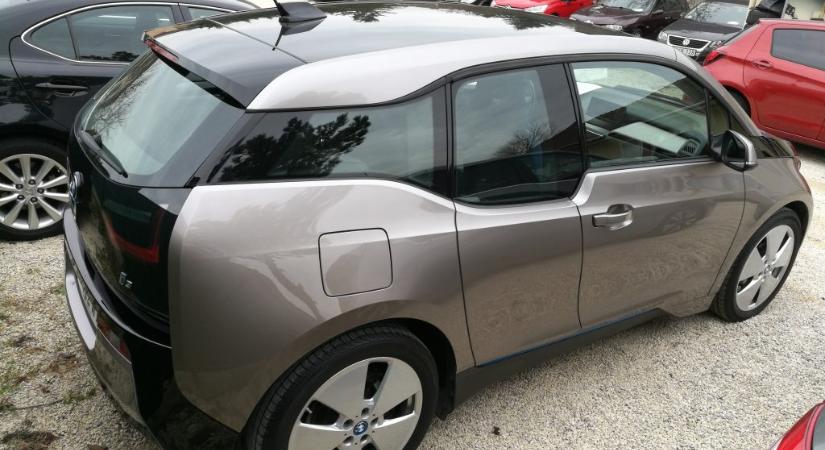 Rossz hír a használt villanyautóra vadászóknak