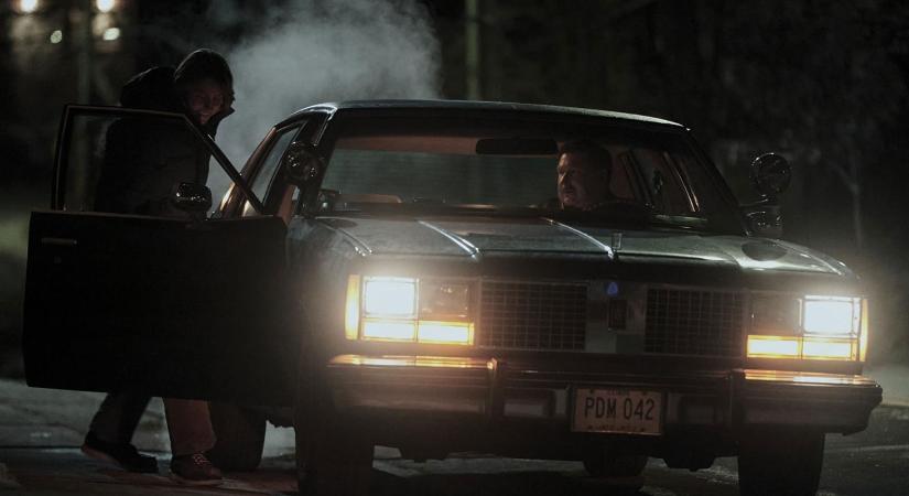 A Netflix Ed Gein-őrülete után a SkyShowtime ledobta az év legdurvább sorozatát, 33 eltűnt fiú ügyét boncolja, ez tényleg sokkol mindenkit