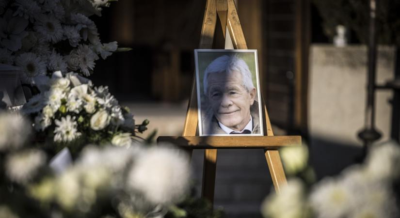 Gyász: Végső búcsút vettek Mezey Györgytől - fotók