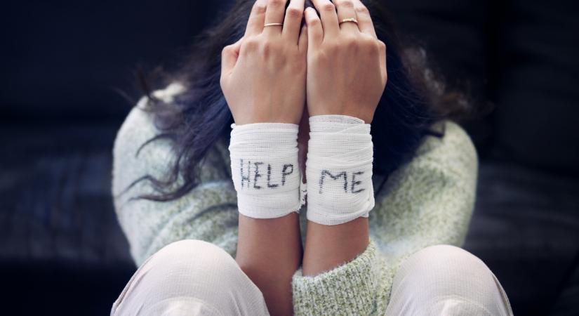 Döbbenetes, milyen sok magyar fiatal lesz öngyilkos: mi van a háttérben?