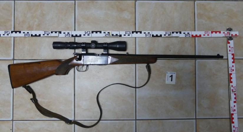 Véletlenül lőtte meg ismerősét egy vadász Zalában