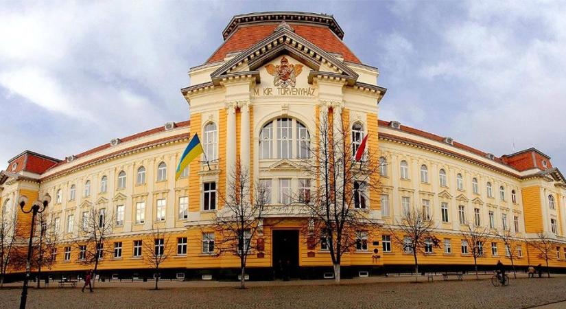 Több mint 24 órája tartják fogva a Rákóczi Egyetem négy diákját