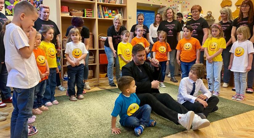 Dunaújváros új büszkesége: megnyílt a fejlesztő terápiás szoba (képgalériával)