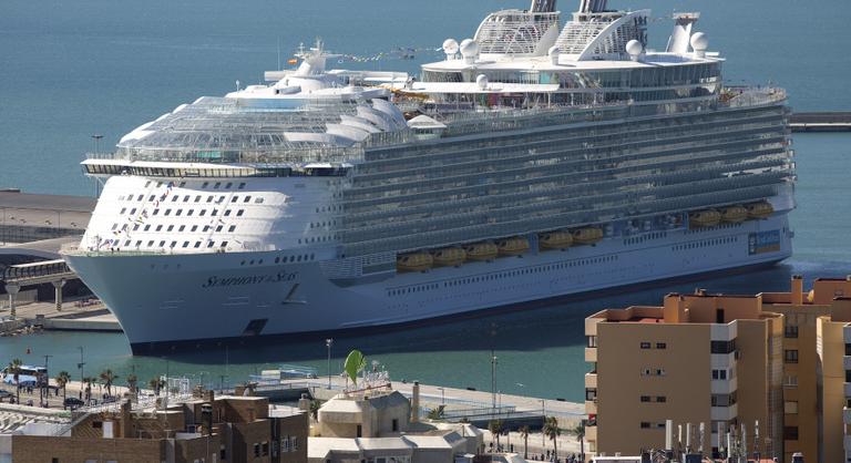 Részegen zuhant az óceánba egy Taylor Swift-rajongó nagymama