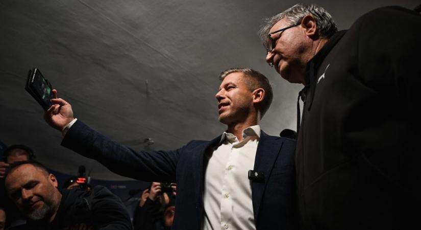 Képeken Magyar Péter választások előtti utolsó országjárásának első állomása