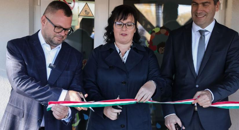 Bölcsőde segíti a ravazdi családokat – Sok fotót hoztunk a megnyitóról