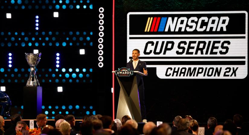 „Denny dolgozik a legkeményebben” – Larson úgy érzi, ellopta a bajnoki címet Hamlintől